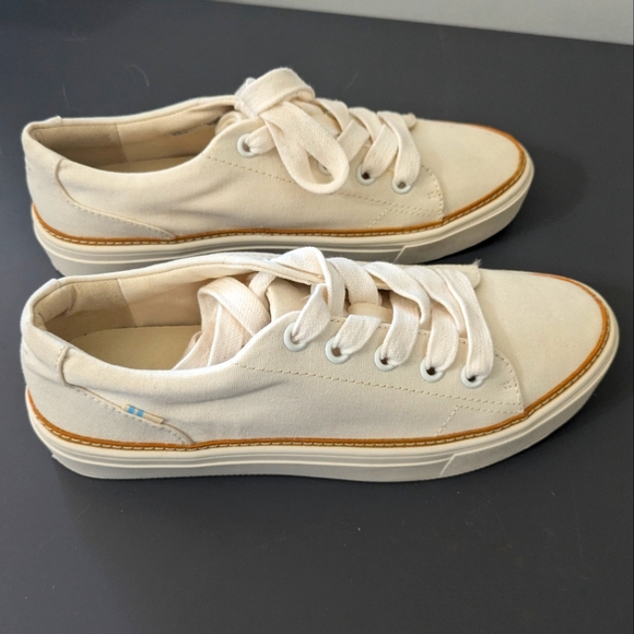 TOMS Alex Orthopedic Sneakers - Picture 1 of 8